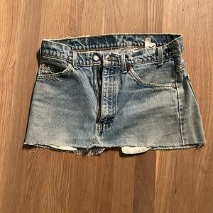 Vintage Levi’s denim mini skirt